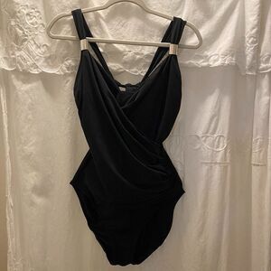 Jantzen Gathered Bust One Piece Womens Swimwear Size 14